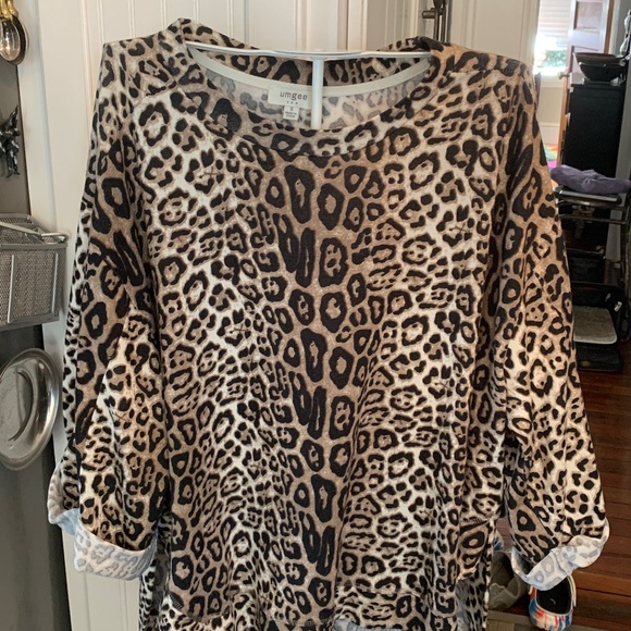 Umgee Kimono style lightweight sweatshirt .‎ Worn once - Picture 1 of 6